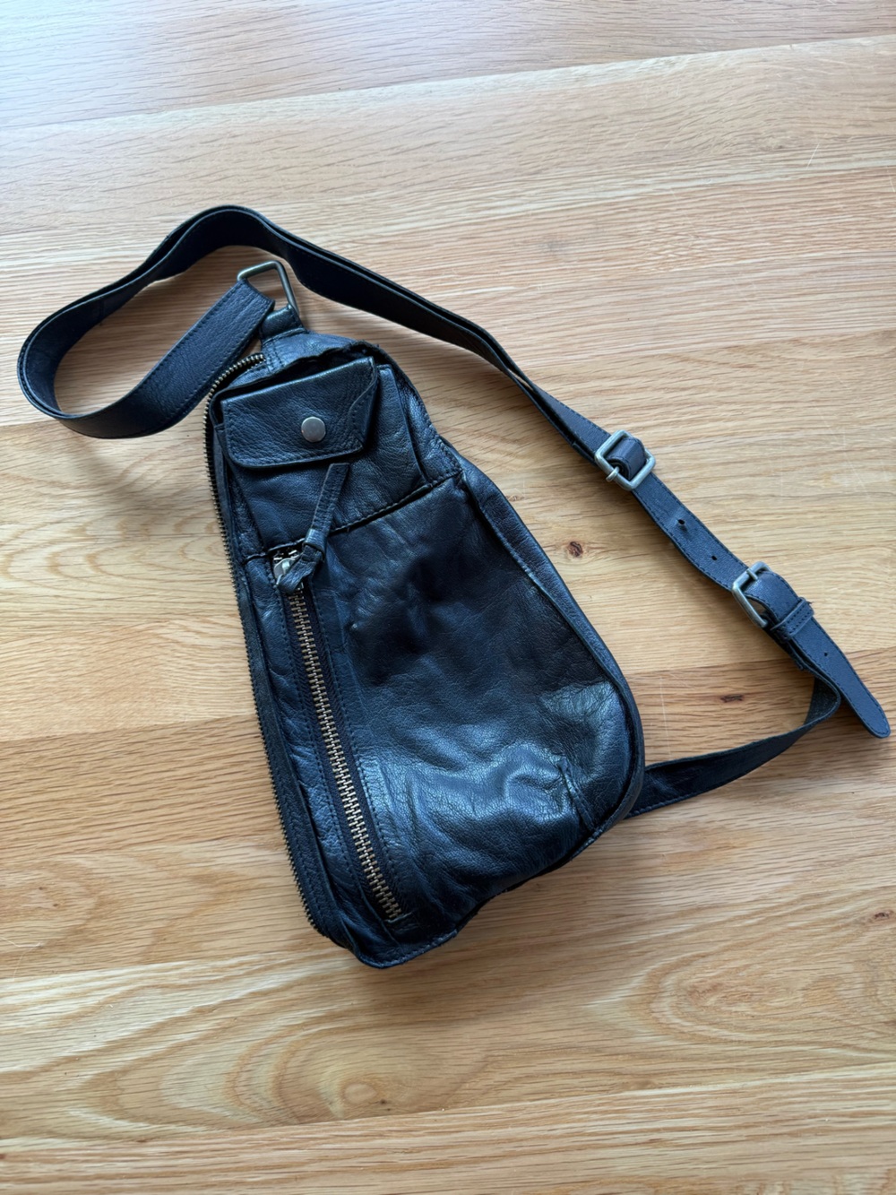 Free People Jagger Black Leather Crossbody Sling Bag - Picture 2 of 6